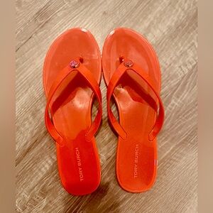 Tory Burch Women’s Sandals in a stunning light pink with red undertones. Size 8.